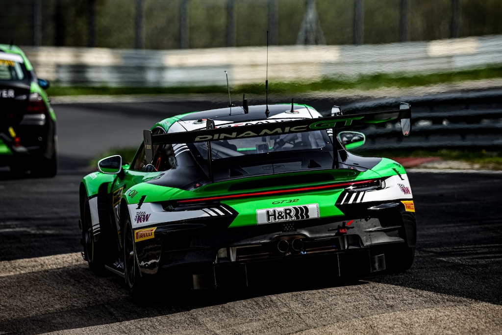 Bastian Buus udgik fra føring på Nürburgring
(Foto: Dinamic GT)